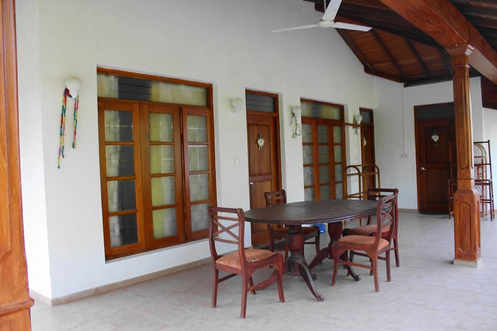 Pahalage Guesthouse Берувала Экстерьер фото
